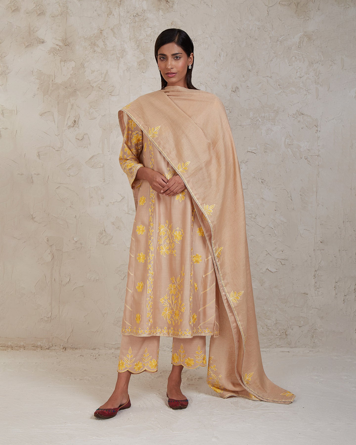 hanan kurta set beige