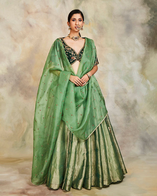 mehndi lehenga set