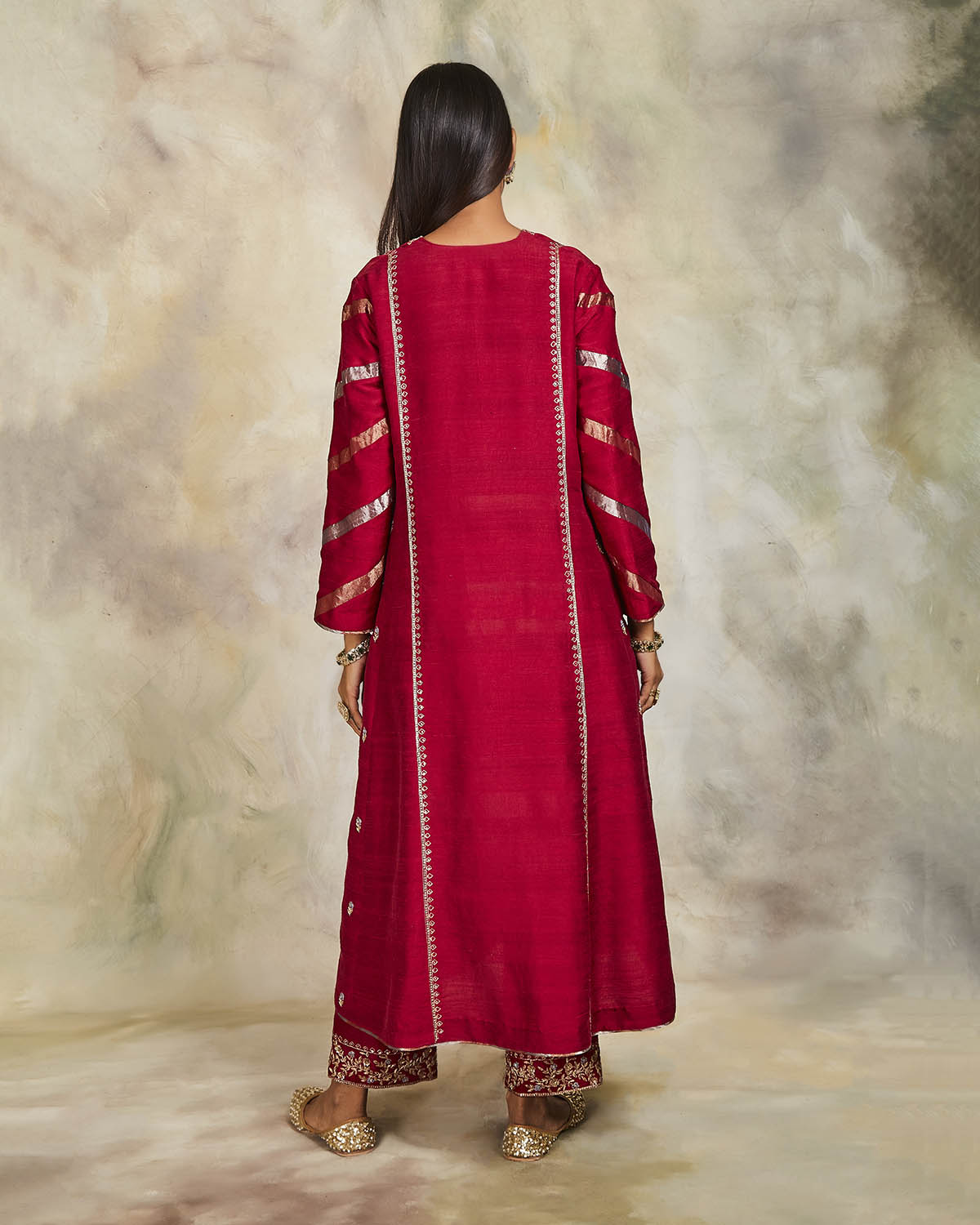 Surkh Kurta Set
