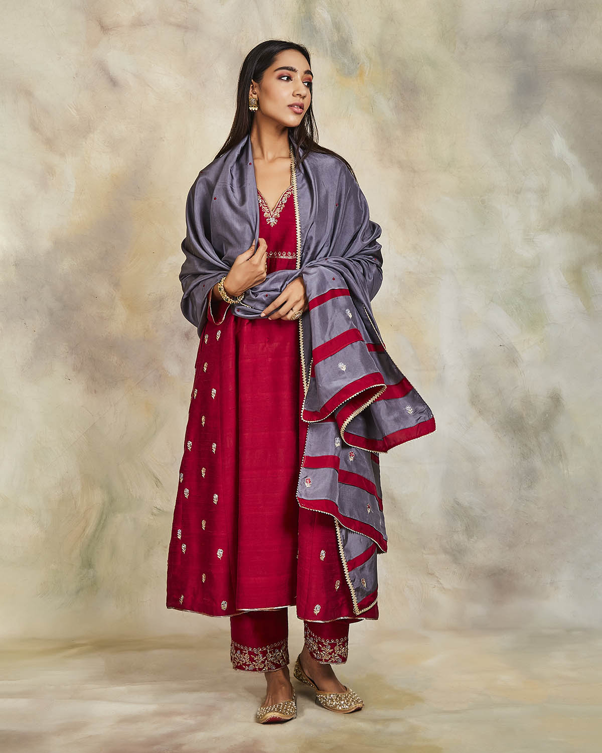 Surkh Kurta Set