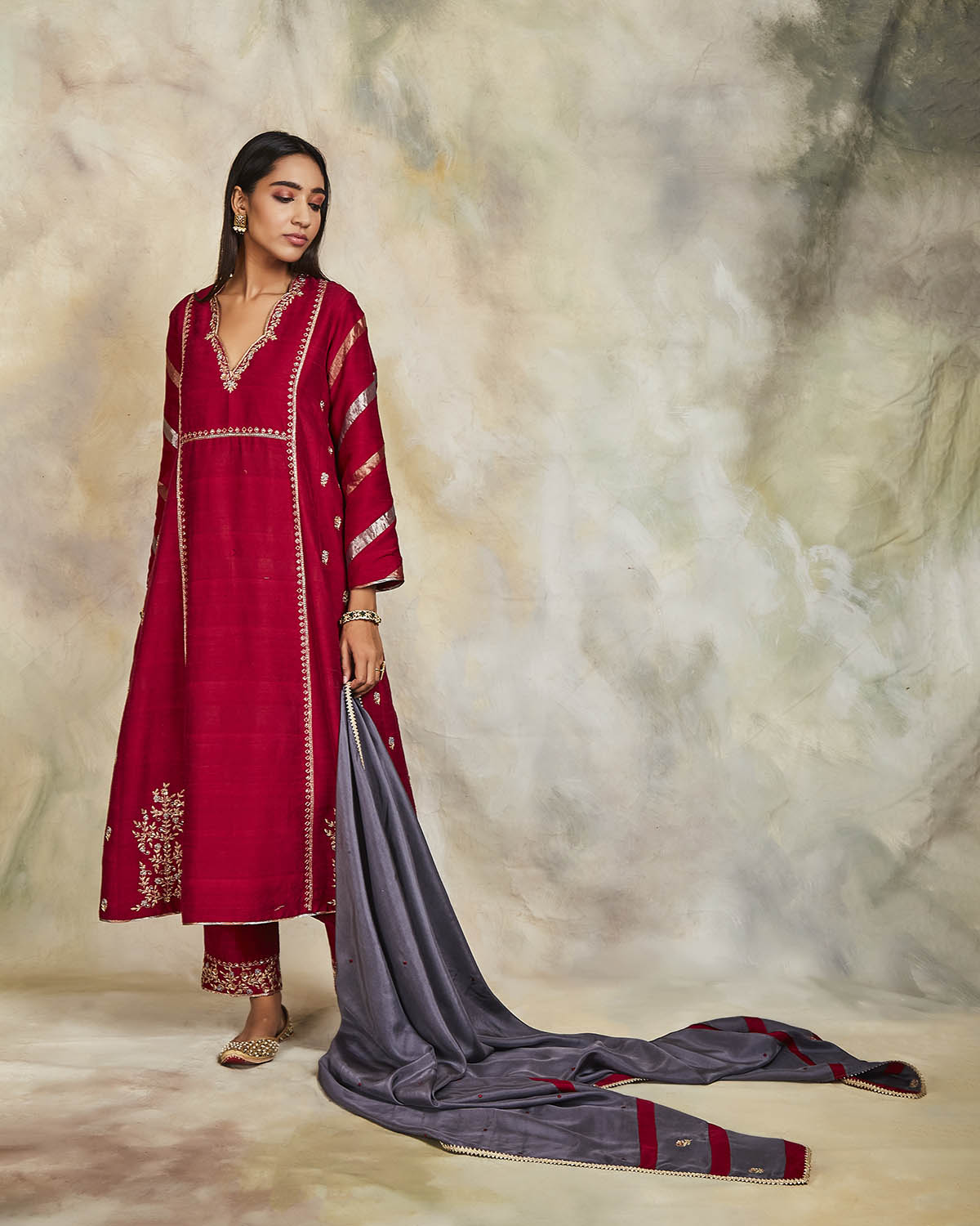 Surkh Kurta Set