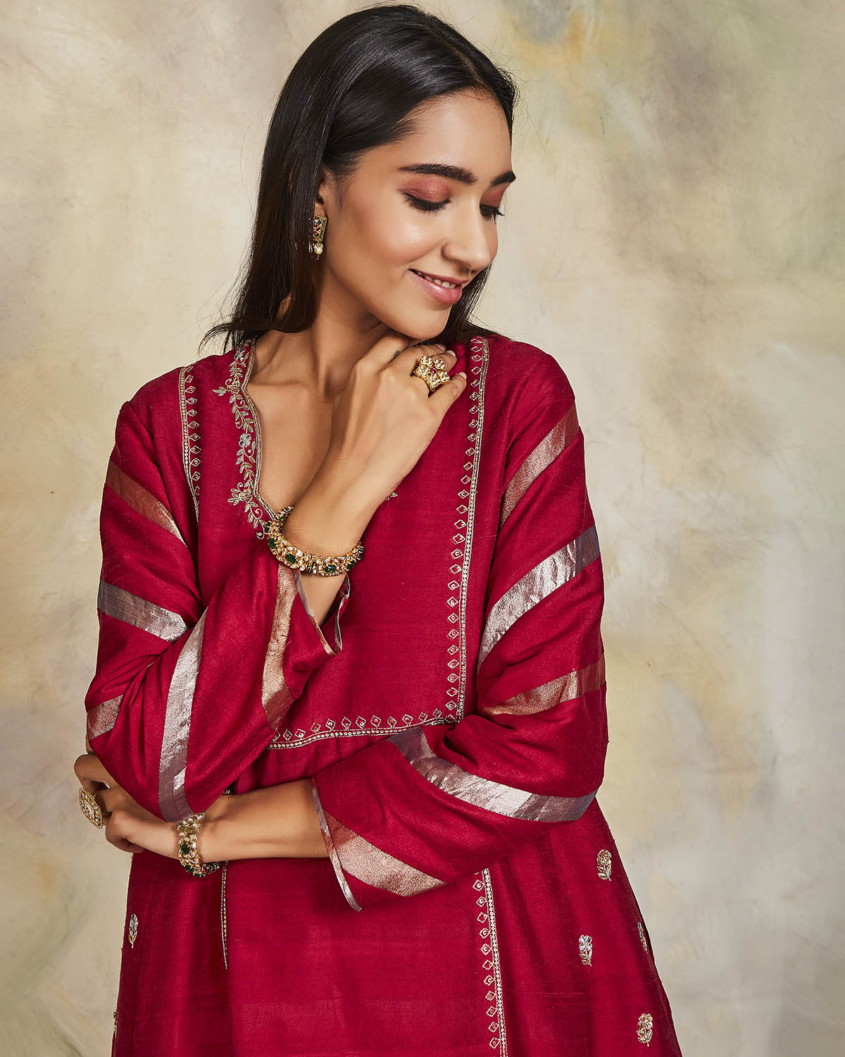 Surkh Kurta Set