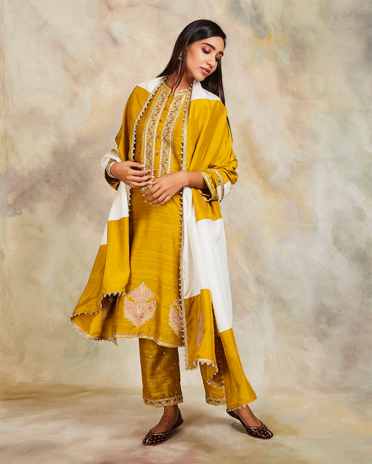kesar suit