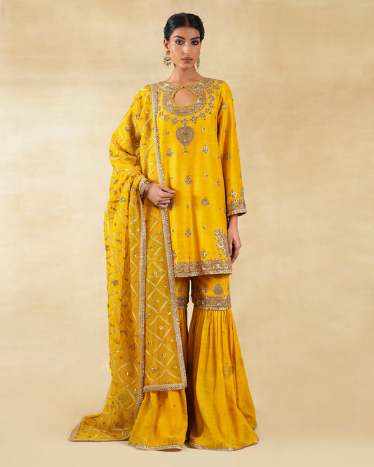 Zareen Gharara Set