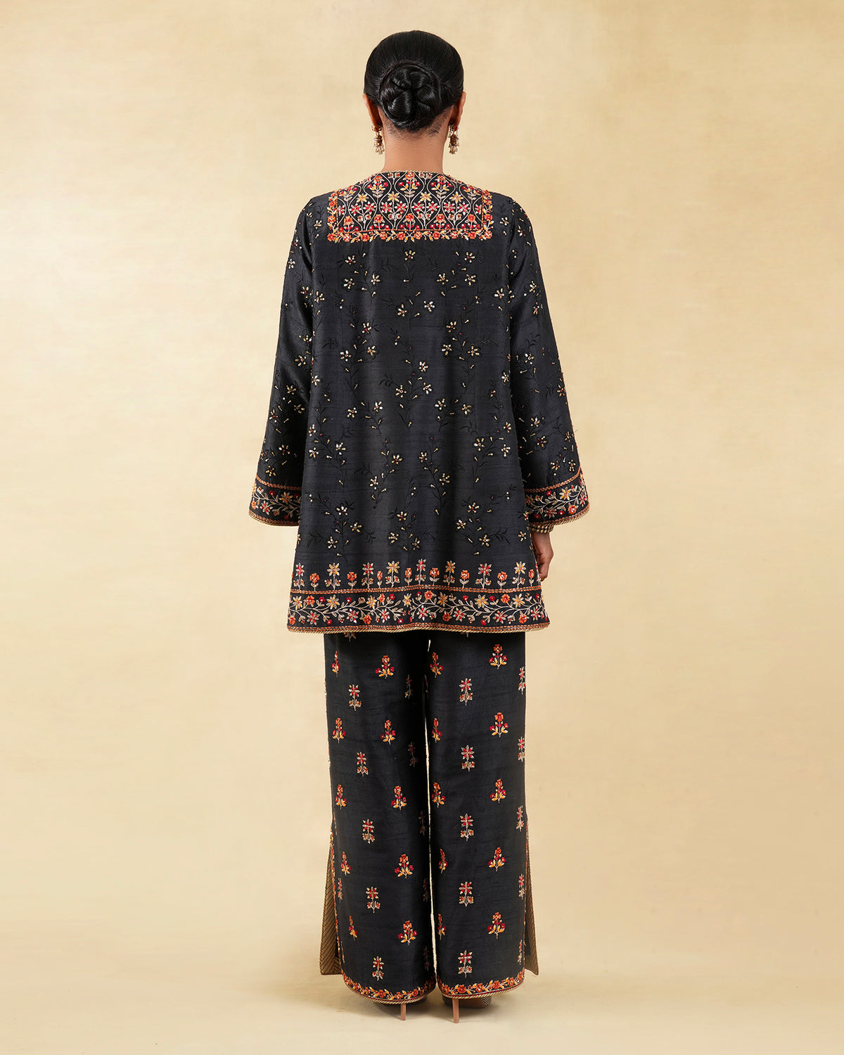 Qissa Jacket Set