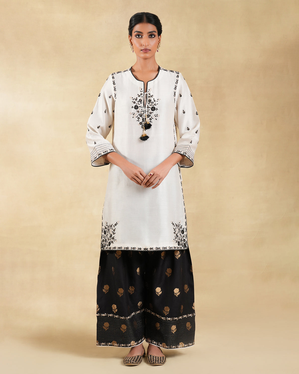 Amna Short Kurta Set