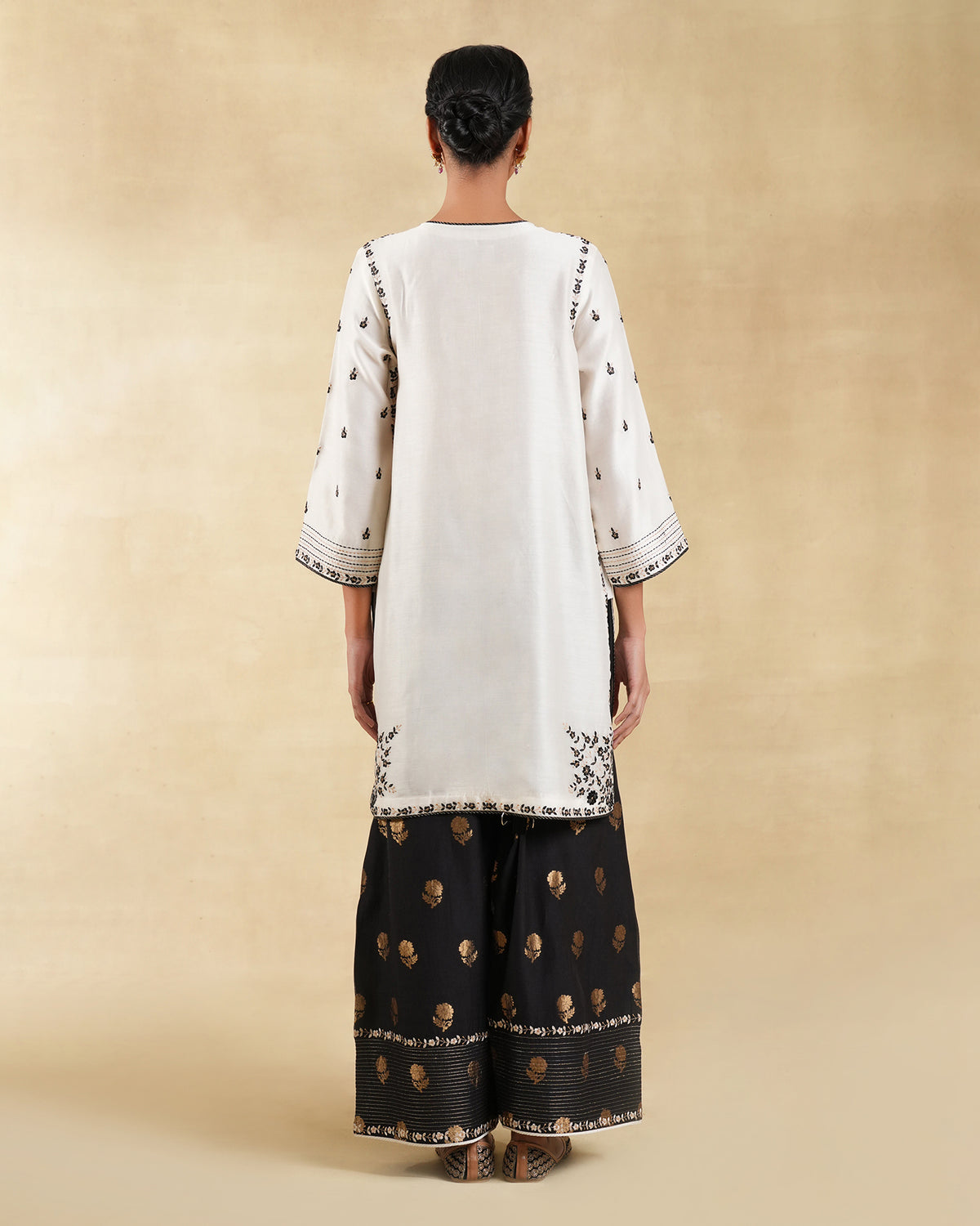 Amna Short Kurta Set