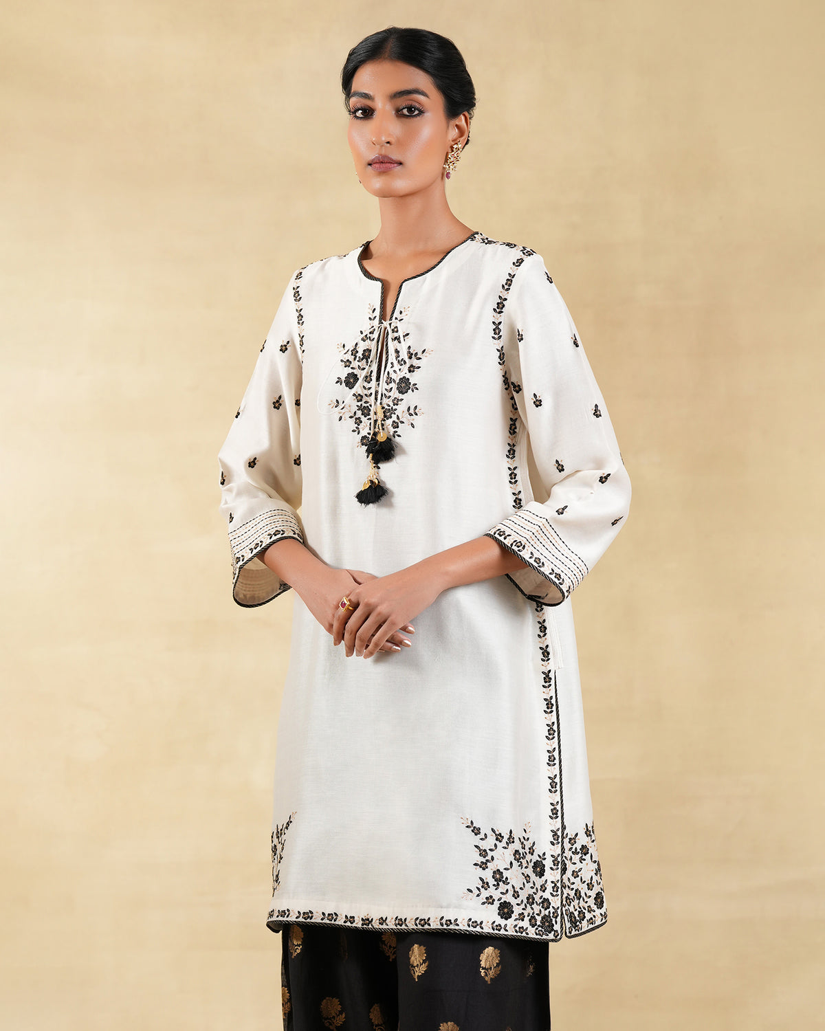 Amna Short Kurta Set