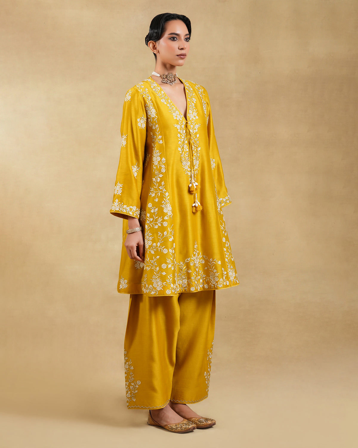 Naayab Short Kurta Set