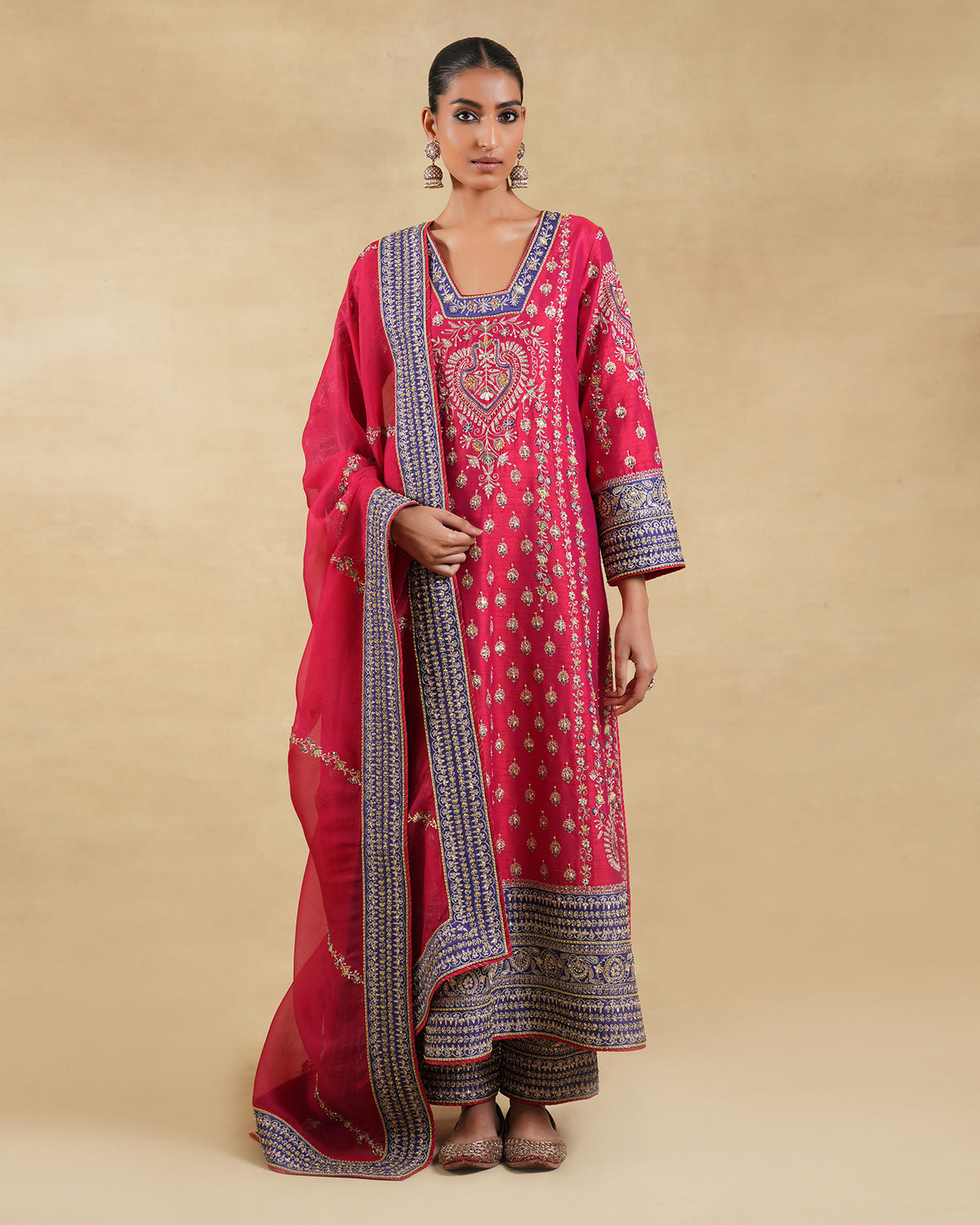 Dilnashin Long Kurta Set