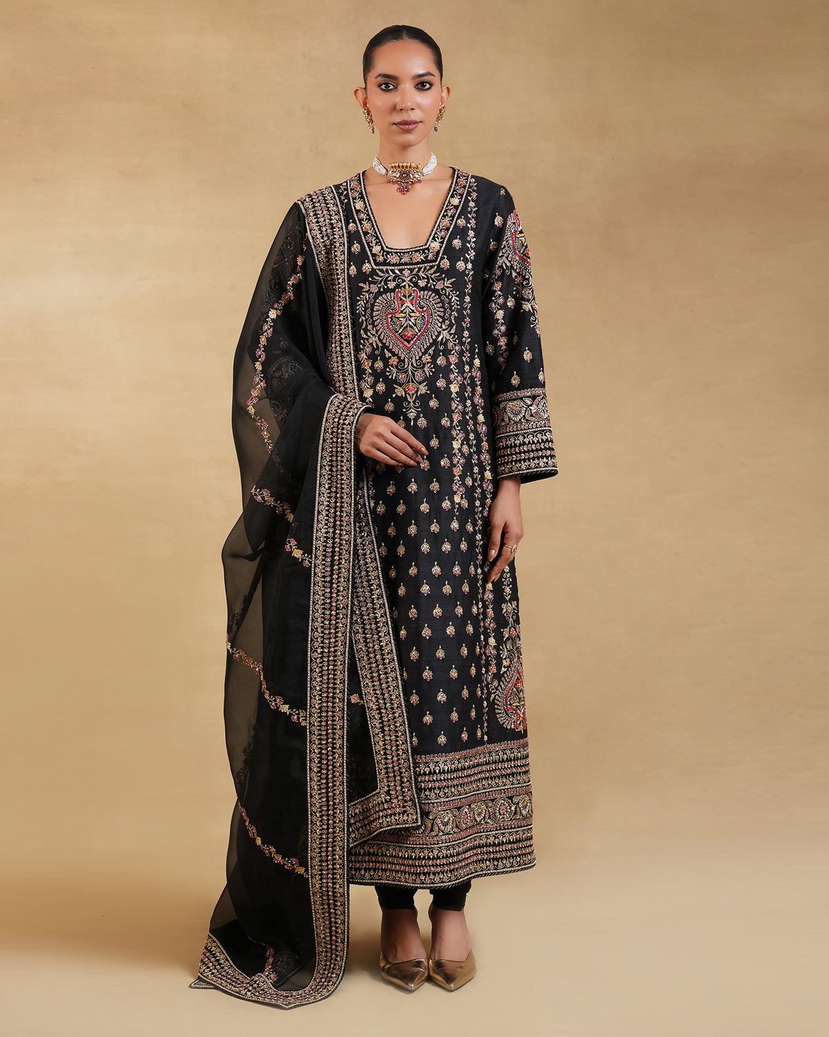Nazaara Long Kurta Set