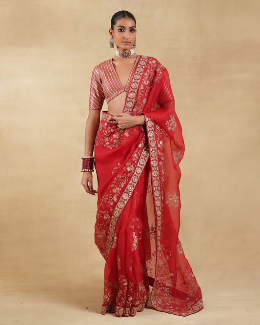 Surkh Khwaab Saree Set