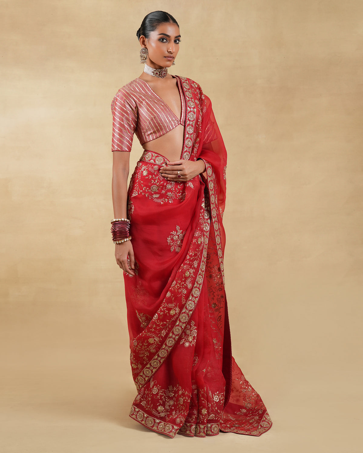 Surkh Khwaab Saree Set