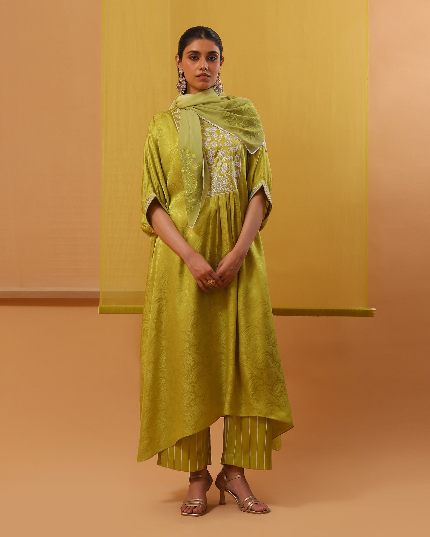 Nura Kaftan Set