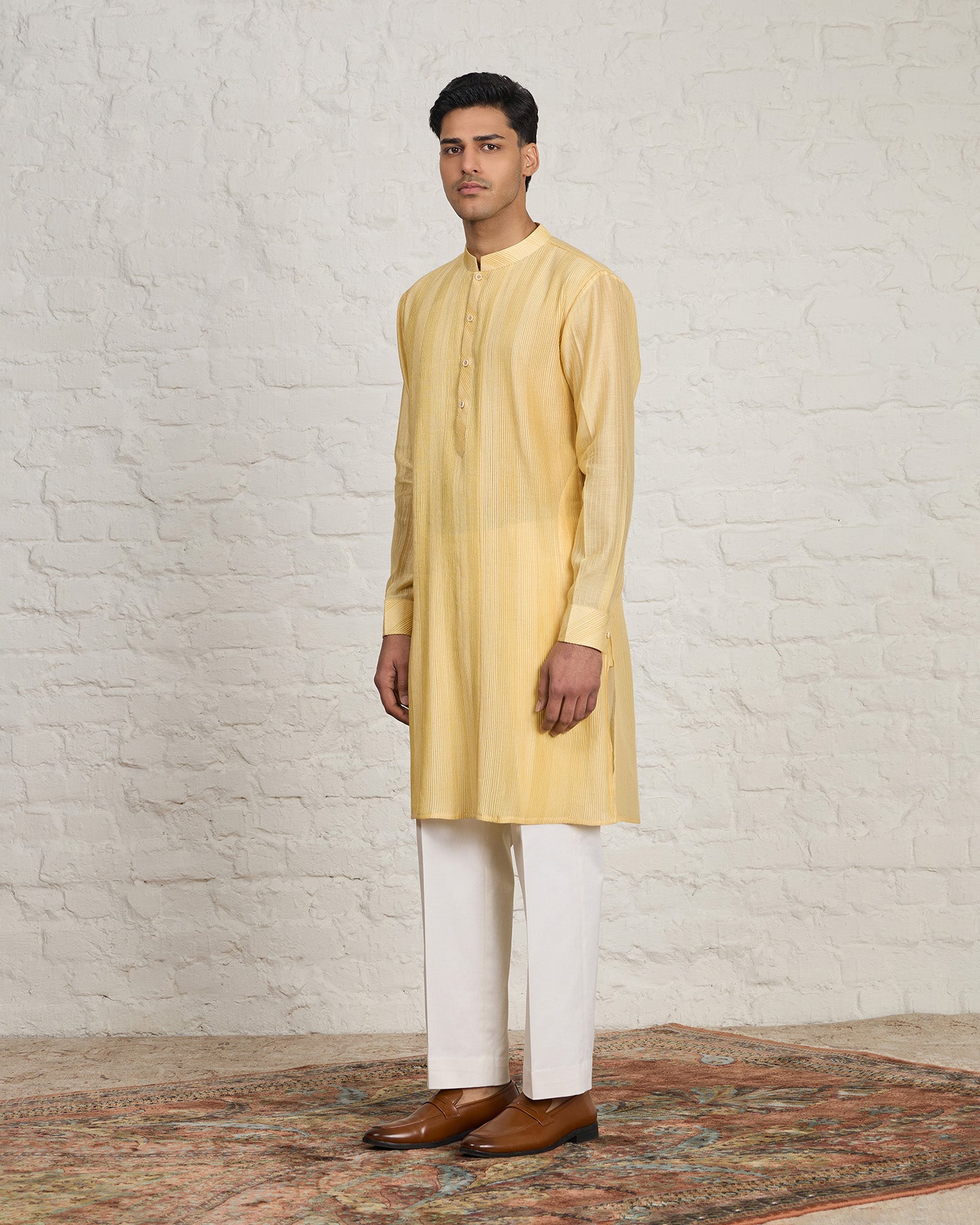 Adam Kurta