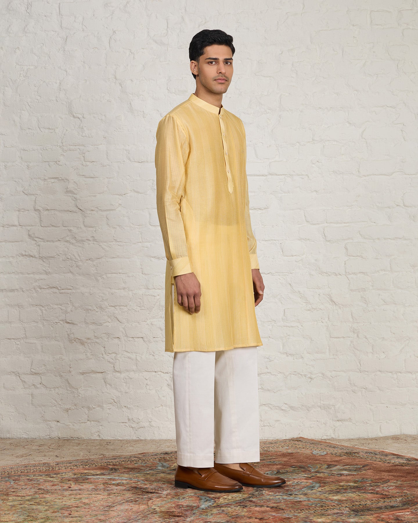 Adam Kurta