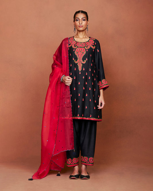 Nai Black Short Kurta Set