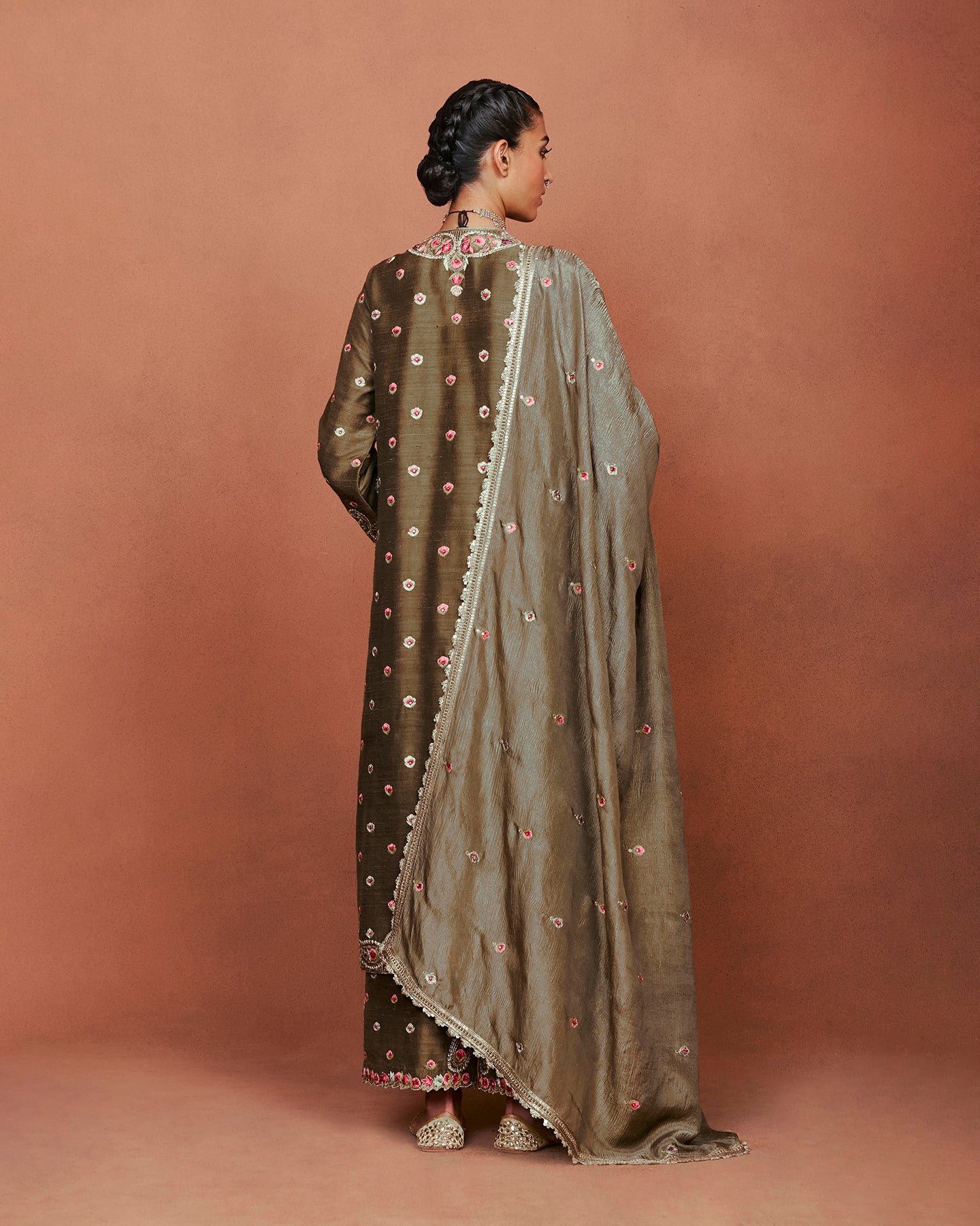 Jiyara Long Kurta Set