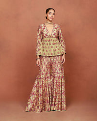 Ahaani Sharara Set