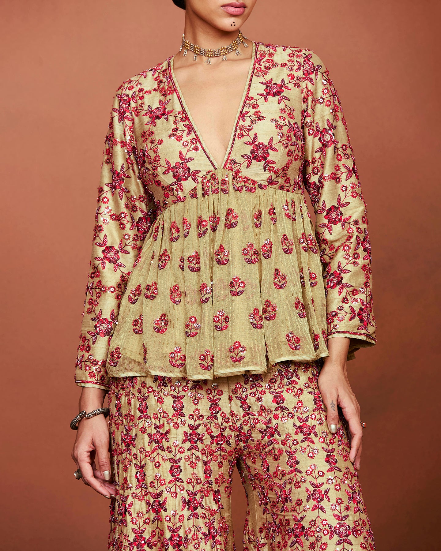 Ahaani Sharara Set