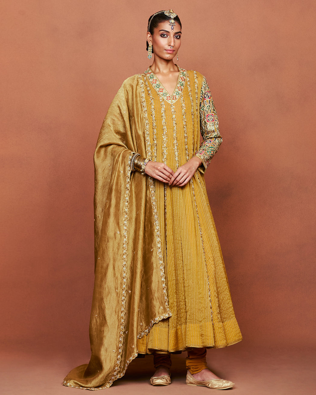 Payaliya long anarkali set