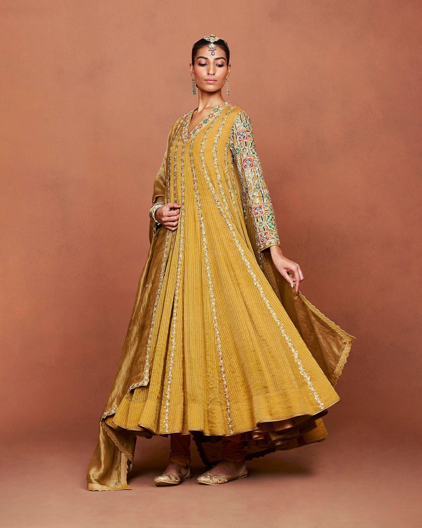 Payaliya Long Anarkali Set