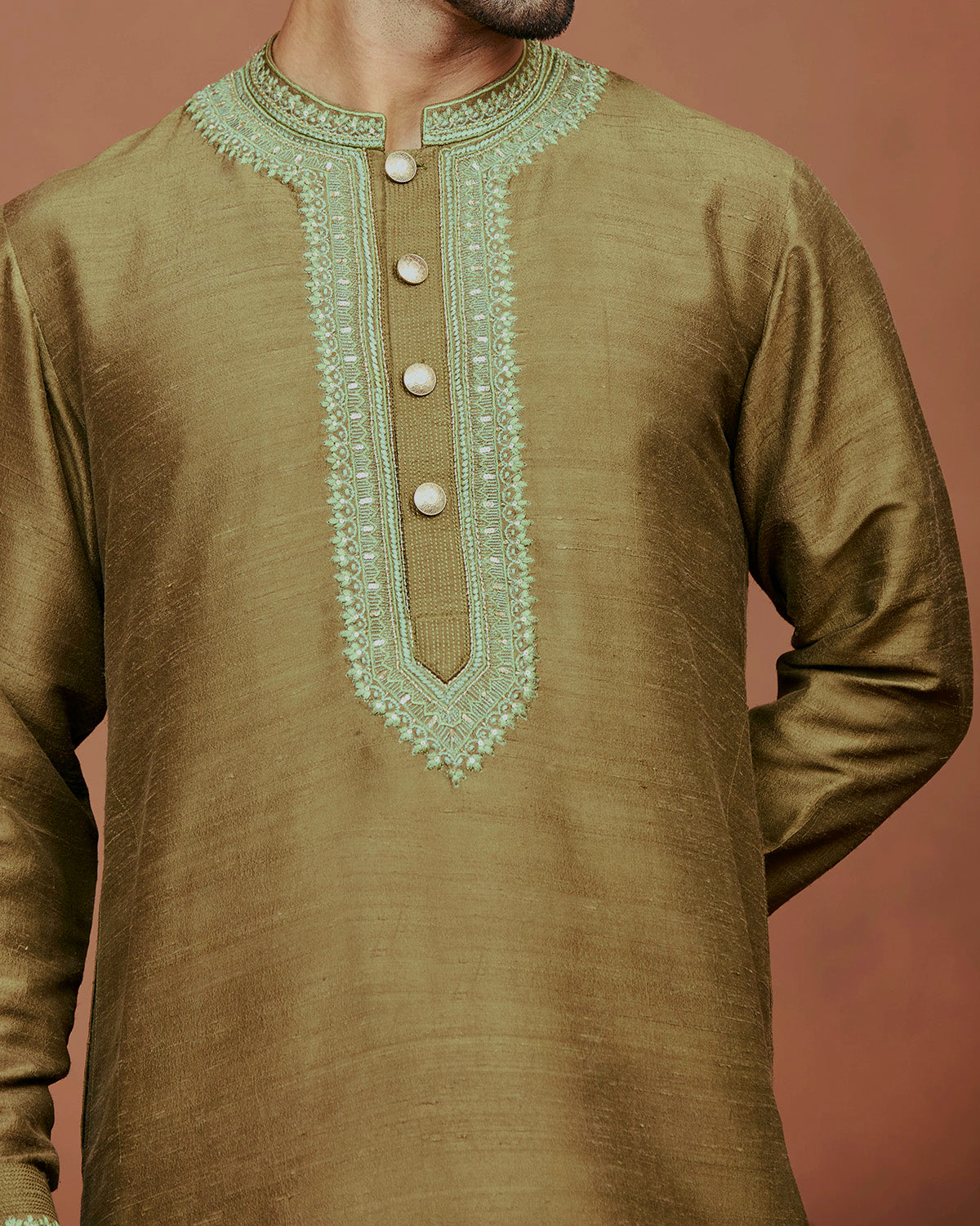 Verash Pathani Set