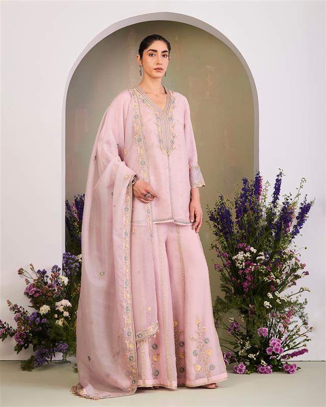 hafsa sharara set