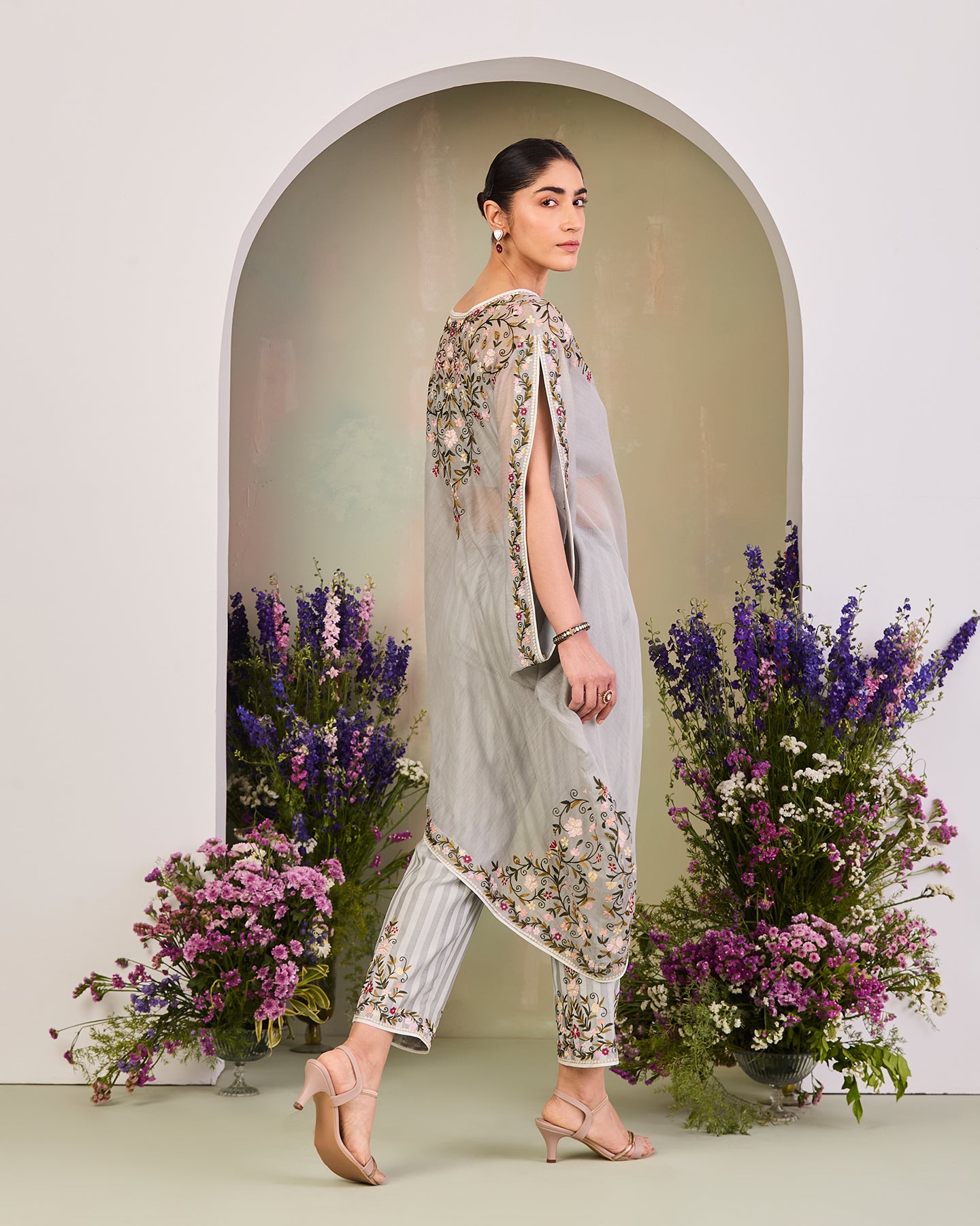 maliha kaftan set