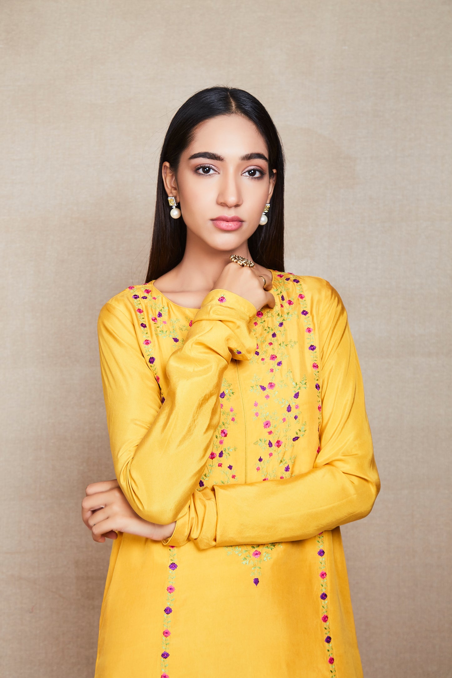 Maushmi Kurta Set