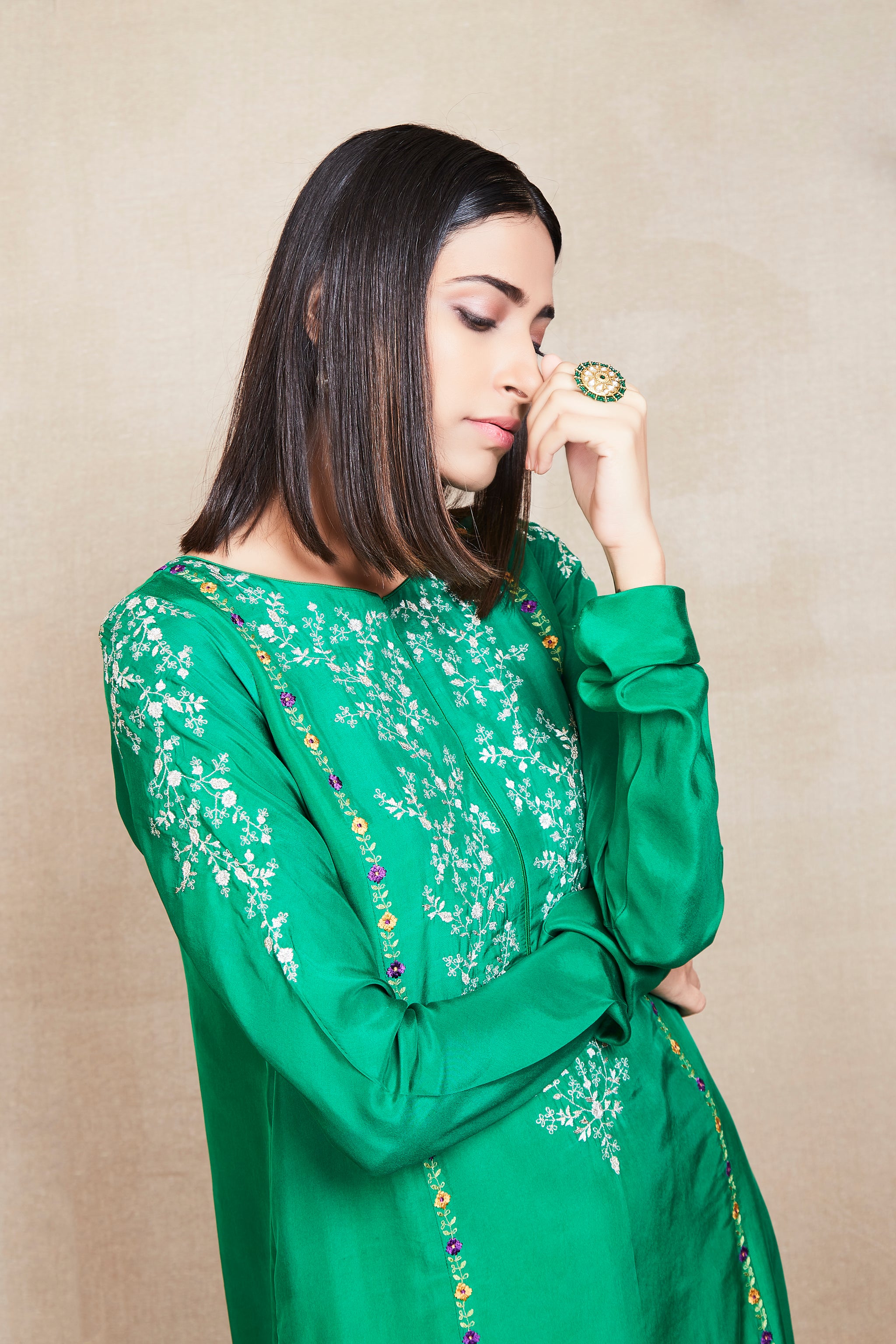 Maushmi Dark Green