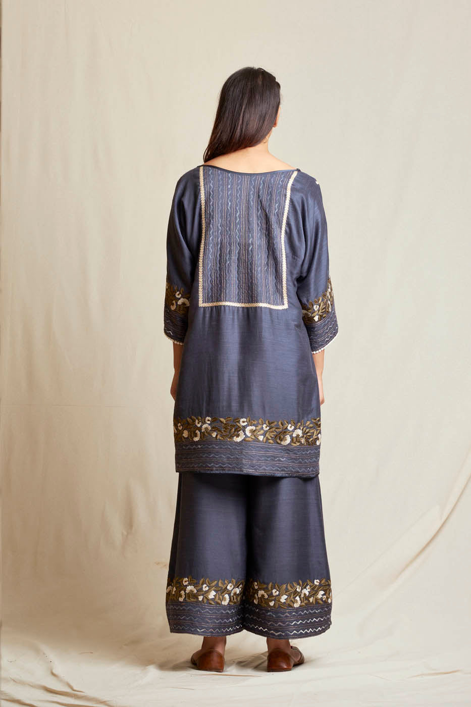 Tarzia Kurta Set