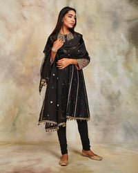 Kuhu Kurta Set